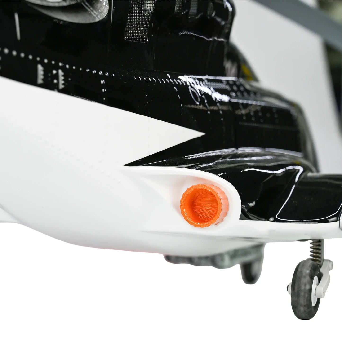 Flywing Airwolf (Retractable Landing Gear) 470 ACE GPS/ATT RC Helicopter (RTF)