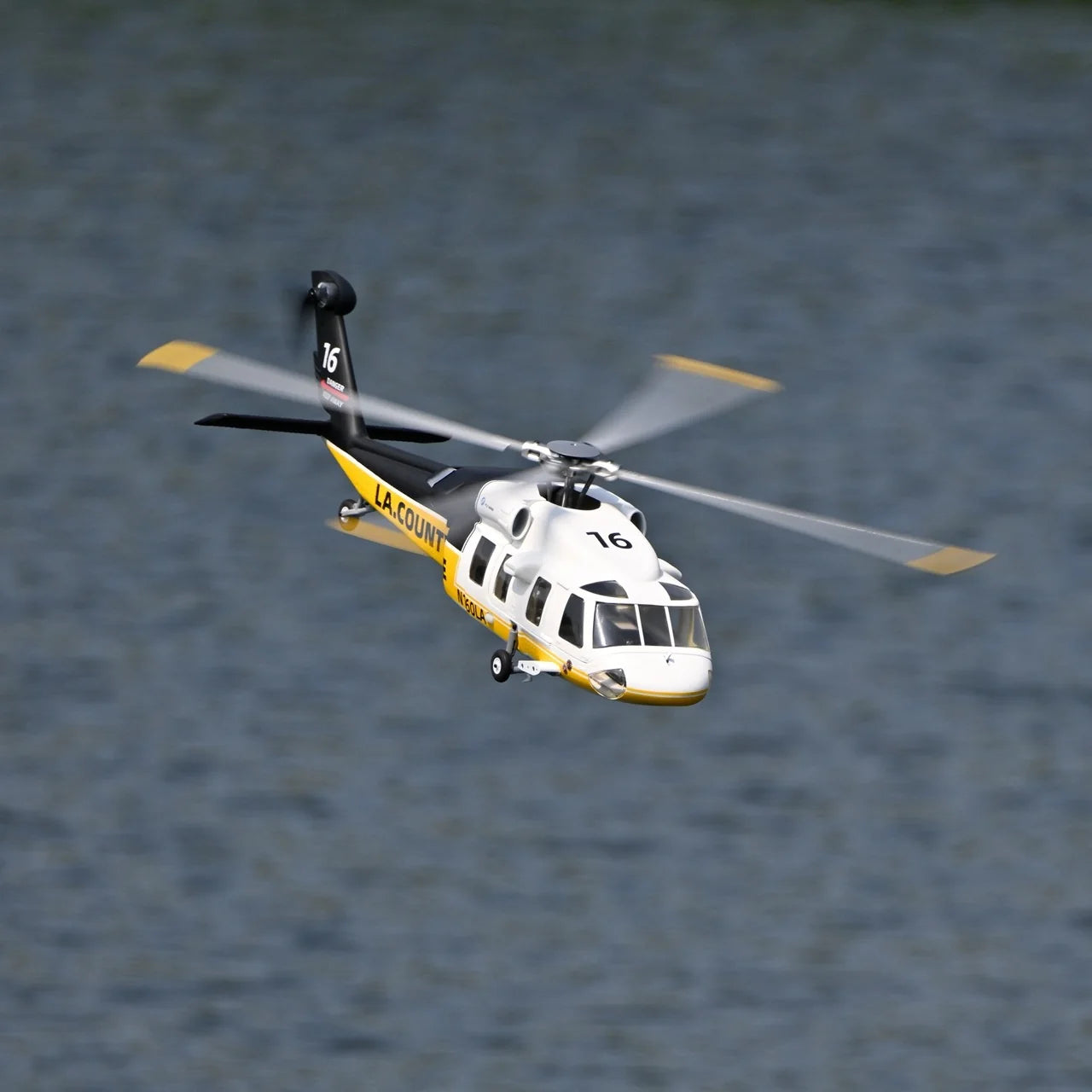 FlyWing UH-60L Black Hawk 470 ACE GPS Scale RC Helicopter RTF